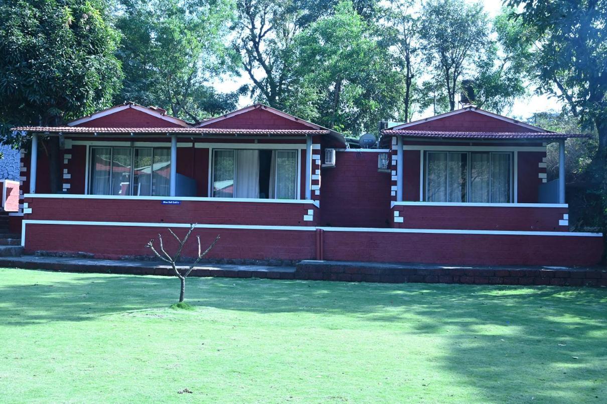 Hotel River Orchid Resort Satara Eksteriør billede