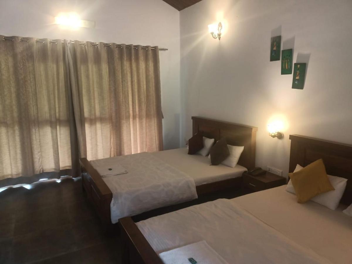 Hotel River Orchid Resort Satara Eksteriør billede