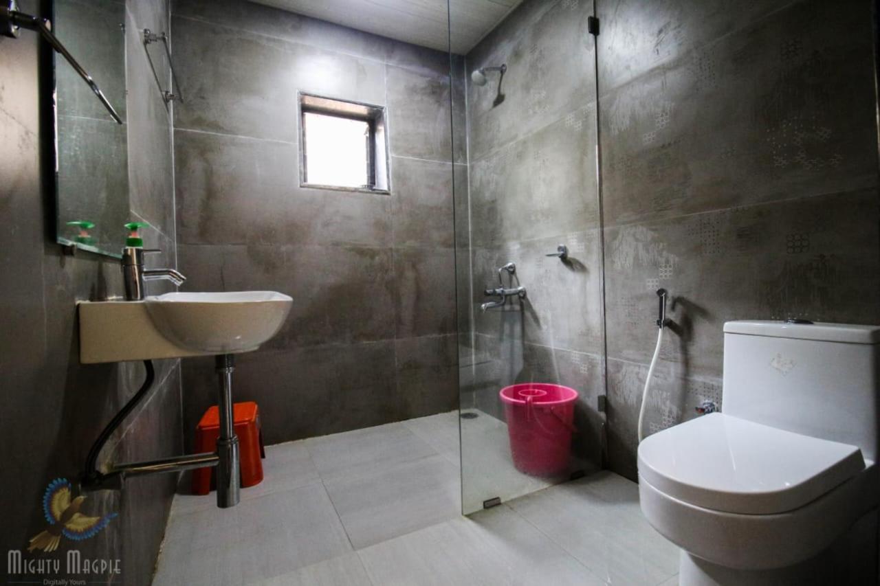 Hotel River Orchid Resort Satara Eksteriør billede