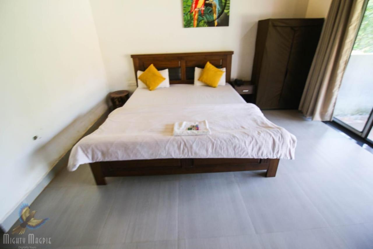 Hotel River Orchid Resort Satara Eksteriør billede
